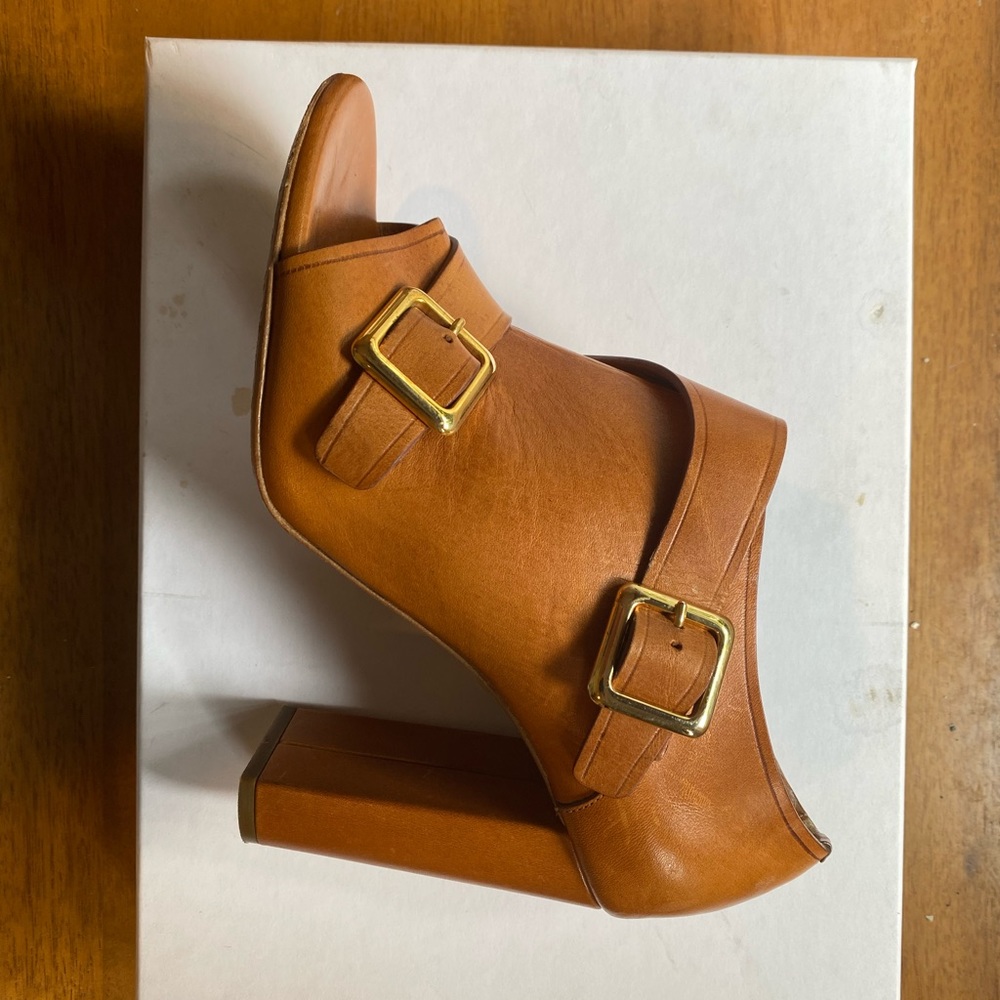 Chloe Buckle Sandal Heel